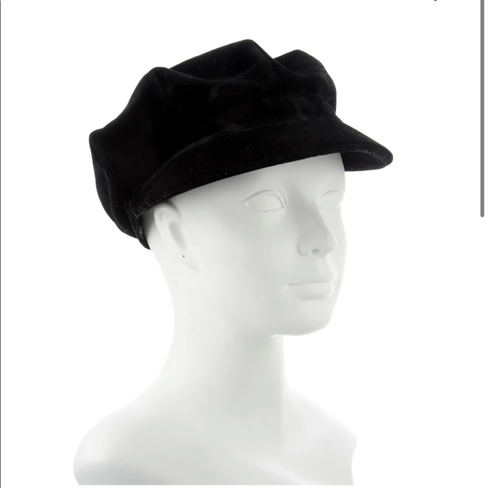 100% authentic Burberry newsboy cap